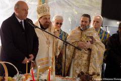 Поморие посрещна Рождество с песни, танци и освещаване на празничната трапеза