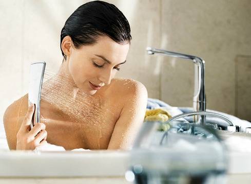 GROHE VERIS Чувствен минимализъм в банята