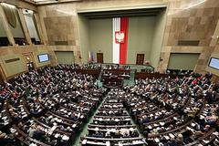 Полският парламент осъди идеологията и последствията от болшевишката революция