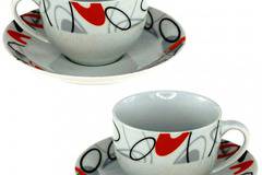 Порцеланов комплект шест чаши за кафе или чай 220 мл. с чинийки в черно и оранжево