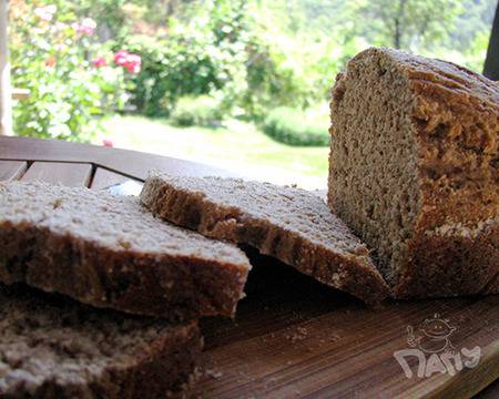 Хляб от спелта с квас от кефир