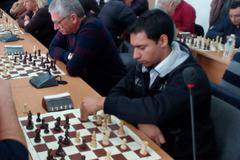 Талант в шахмата от Разлог, с редица победи славещи името на града, търси подкрепа за своето развитие