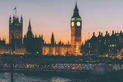 Британската икономика расте по-бързо от очакваното през четвъртото тримесечие на 2017