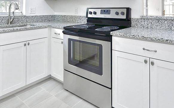 Как да почистим фурната за по-малко от 15 минути?