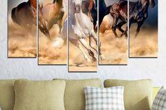 Декоративно пано за стена от 5 части с препускащи породисти коне – HD-766