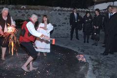 Борисов нагости Рюте в механа с нестинарки