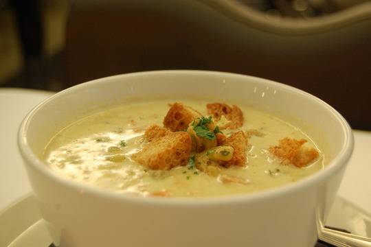 Пилешка супа със застройка