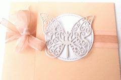 Абитуриентски покани в прасковено – Butterfly