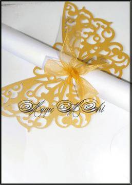 Дизайнерска покана за бал тип Папирус Пеперуда модел A Gothica Златно
