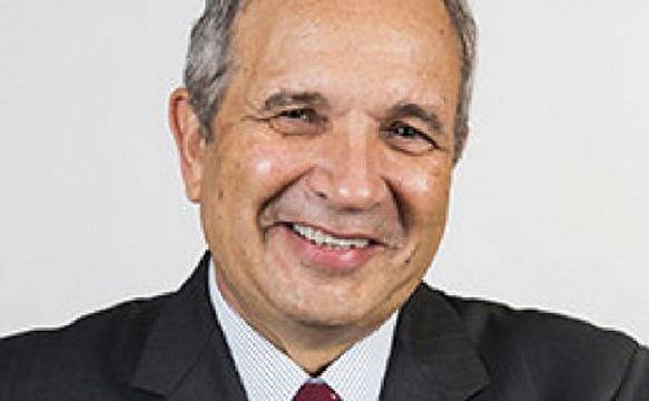 Адвокат Джоузеф Огъстийн: Много от критиците на банкера Цв. Василев крият факти за ширещата се корупция в България