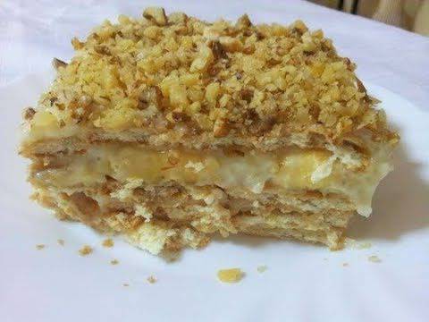 Бисквитена торта с банани