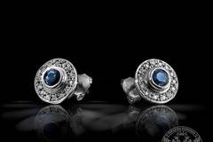 Дизайнерски златни обеци с диаманти и син сапфир – Златна бижутерия BRUTAL