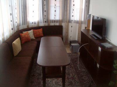 Мебели за хол