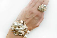 Пръстени и гривни с Перли за 8ми Март от Бижута VILERGE