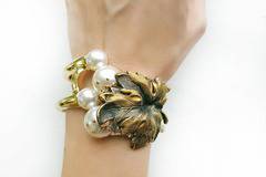 Гривни с Перли и любов за 8 Март от Бижута VILERGE