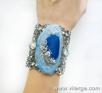 Луксозни гривни за празник на жената с Бижута VILERGE