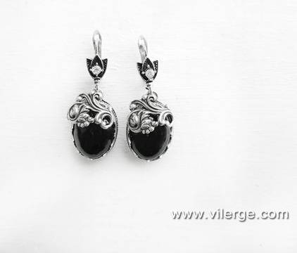 Елегантни обеци от колекция за 8МАРТ от Бижута VILERGE