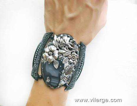 Иде 8март с осем топ подаръка за жени от Бижута VILERGE