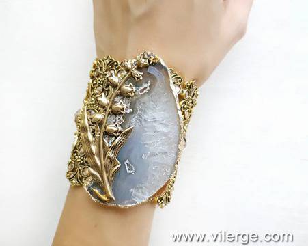 Елеганта колекция гривни за 8 Март от Бижута VILERGE