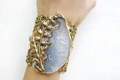 Елеганта колекция гривни за 8 Март от Бижута VILERGE