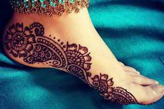 29 Красиви Татуировки с Къна за Крака