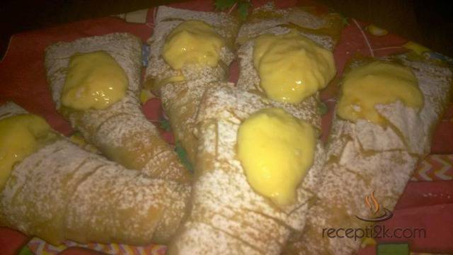 Арагостови опашки