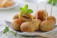 Панирани гръцки маслини