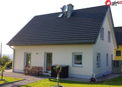 Кога ще ги стигнем? Вижте как германци строят цяла къща само за 24 часа (видео)