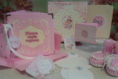 Бебешко албумче дневник за първата годинка с паспорт за отпечатъци