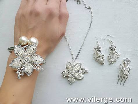 Лукс колекция бижута с перли за балове 2018