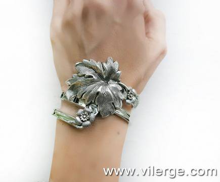 Топ гривни за балната вечер 2018 и абитуриентки