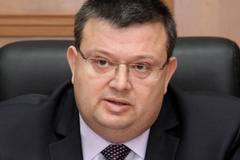 925 престъпници са осъдени и се разхождат на свобода