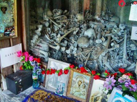 Чудеса в Черепишкия манастир! Бедняк стана милионер с молитва, мъж пребори рака, друг се излекува от алкохолизъм и още!