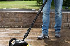 Пролетно почистване на двора