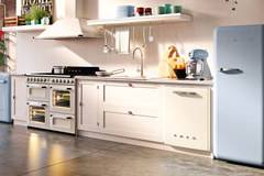 Цветни електроуреди с ретро дизайн SMEG