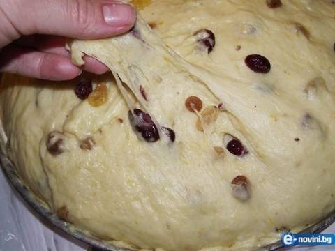 Александрийско тесто за домашен козунак на конци, с което да изненадате всички на Великден!