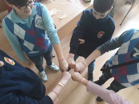 За Деня на търпението, в ОУ ,,Никола Парапунов”, рисуваха рисунки, писаха есета, разкази и импресии