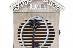 Дървена кутия за ключове с форма на къщичка Home – 30 см. Модел 80-6145
