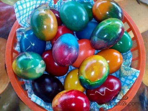 Техники за боядисване на Великденски яйца.