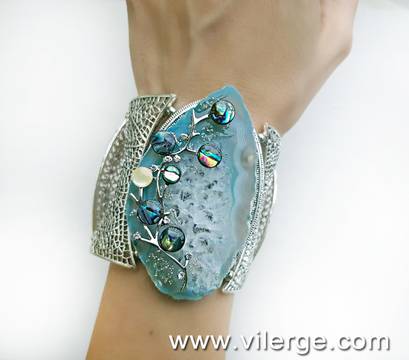 Елегантни гривни за абитуриентски балове 2018