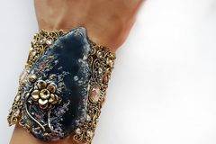 Приказна серия гривни за абитуриентки и балове 2018