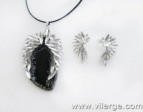 Елегантни комплекти за абитуриентки и бал 2018