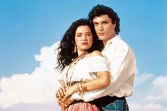 Помните ли Освалдо Риос от „Касандра“? Вижте как изглежда днес на 57 години (СНИМКИ)