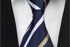 Най-модерните цветове папийонки и вратовръзки за абитуриентски балове 2018