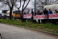 НЕ на лобизма в търговията с горивата! Оставете малките данъкоплатци.