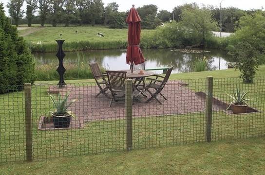 Съвети при избор на огради за двора и градината