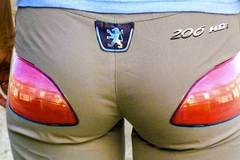 20 абсурдни снимки, които могат да накарат всеки да се почувства тъпо