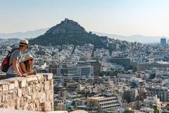 Гърция надмина целта си за бюджетен излишък през 2017 г.