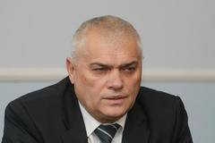 Радев: Продължава издирването на затворниците бегълци, още има сигнали