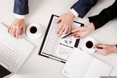 Компанията, използвала данни от Facebook, банкрутира